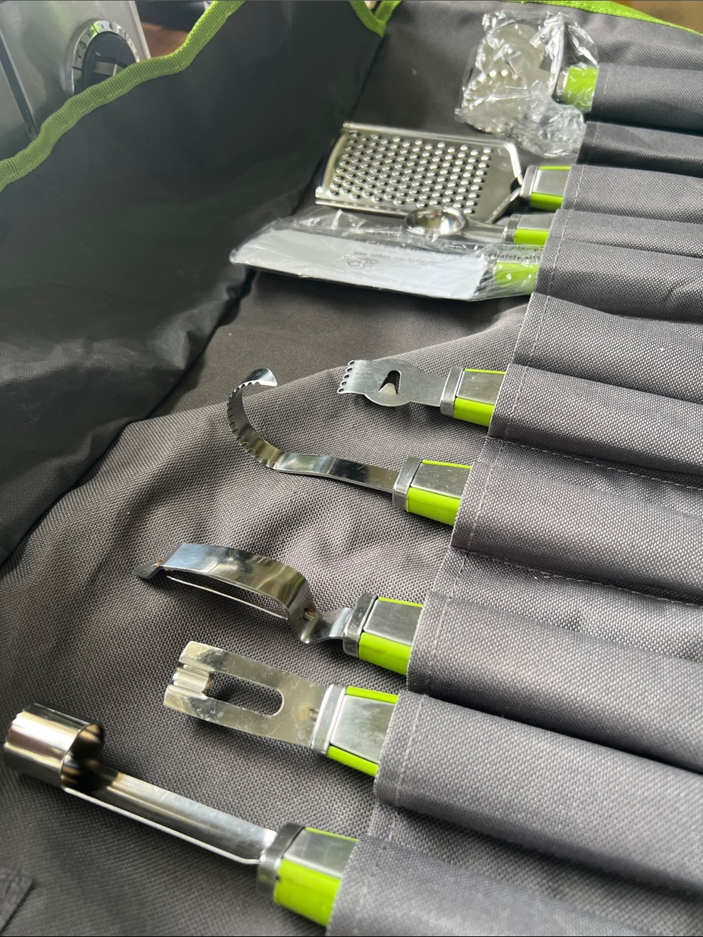 Green Accent Stainless Steel Kitchen Tool Set - 10 Pieces
